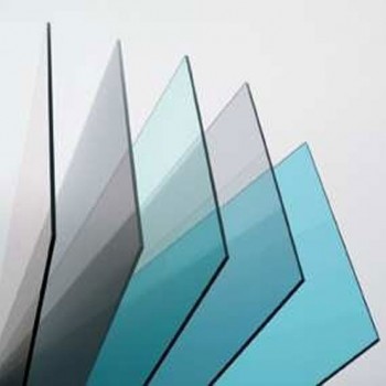 tấm nhựa mica màu trong