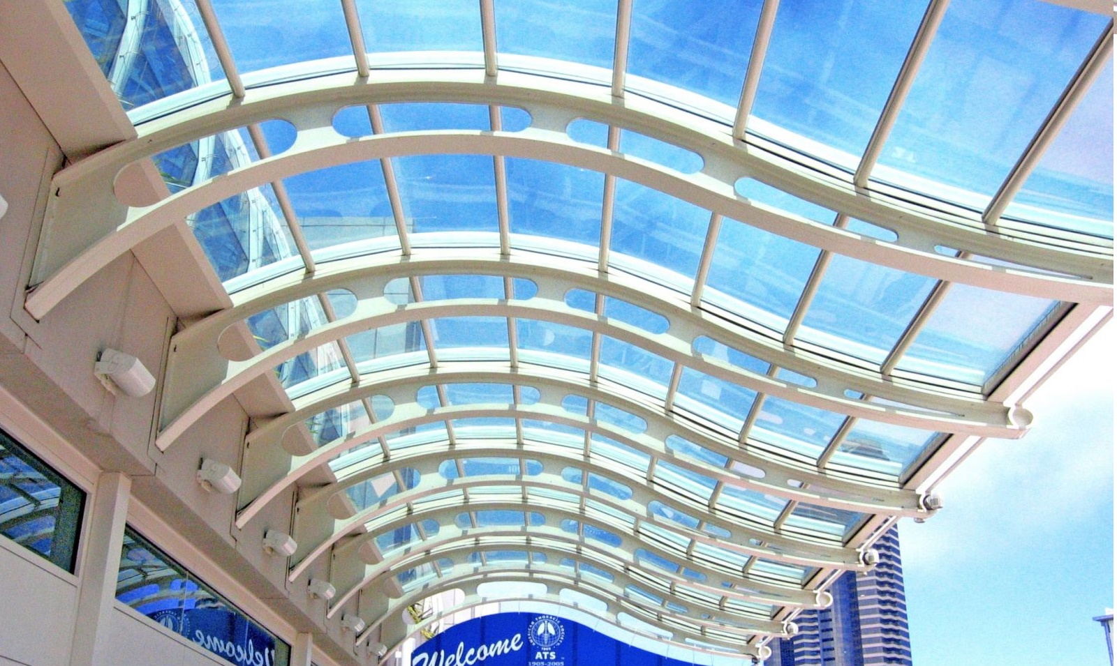 báo giá tấm lợp poly thông minh tại Hà Nội