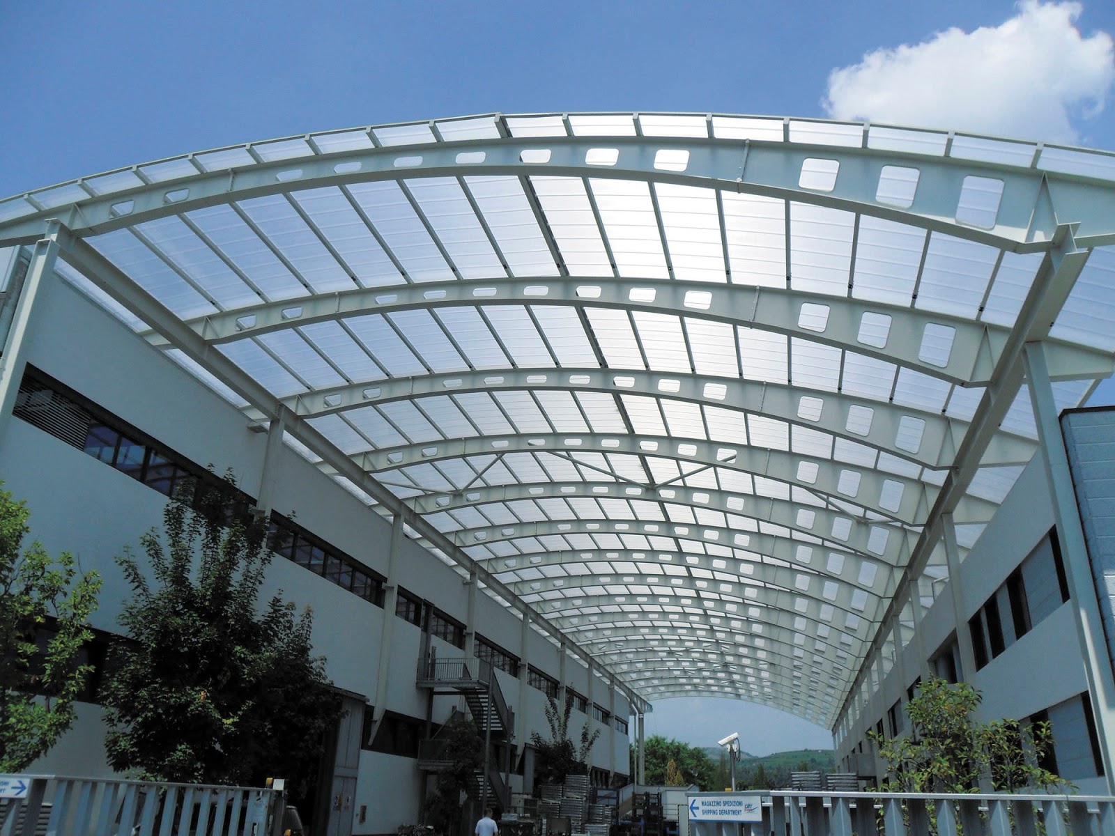 tấm lợp polycarbonate