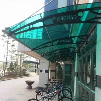 Nên sử dụng vật liệu nào che mái hiên tốt nhất